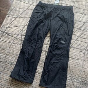 Wm RAIN PANTS - Sz L